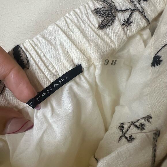 Tahari White Black Floral Embroidered Maxi Skirt Womens XS Button Boho Chic - Picture 7 of 8